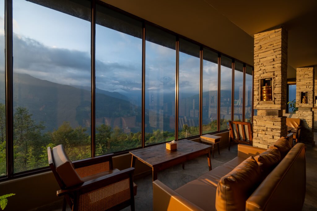 Dining and relaxation at Nana Mountain Resort